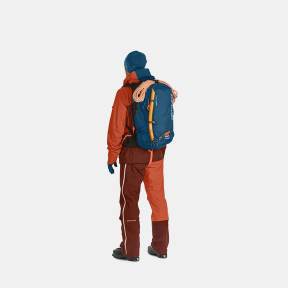 ORTOVOX AVABAG LITRIC TOUR 40 | Electronical avalanche